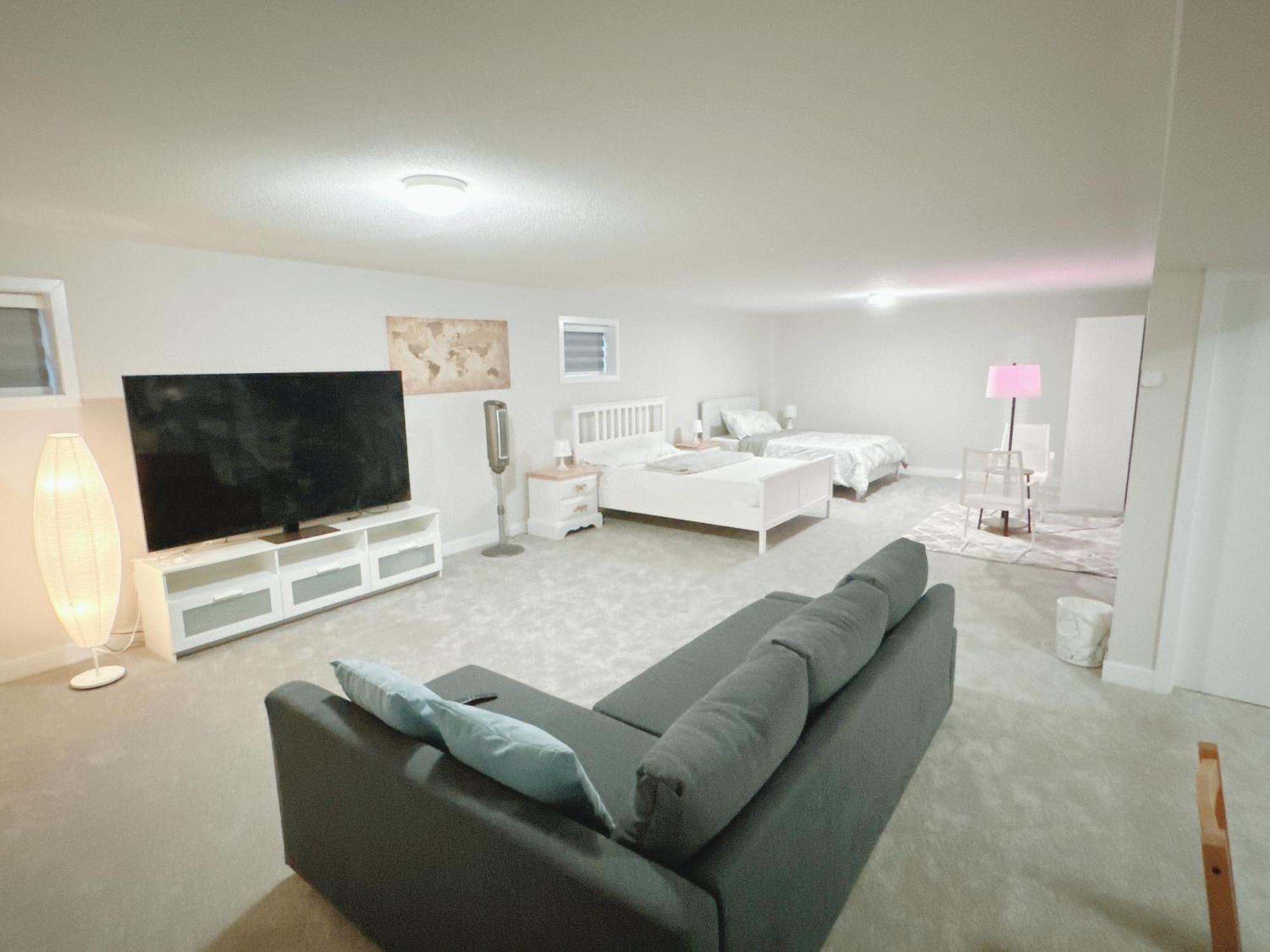 Beautiful Entire Basement With Netflix Apartamento Ottawa Exterior foto